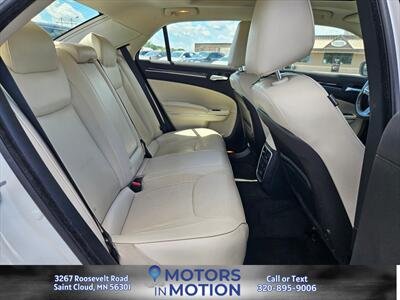 2016 Chrysler 300 C AWD - Photo 17 - Saint Cloud, MN 56301