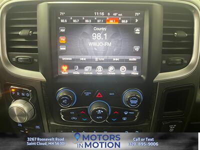 2015 RAM 1500 Laramie Limited 4x4 w/Sunroof - Photo 14 - Saint Cloud, MN 56301