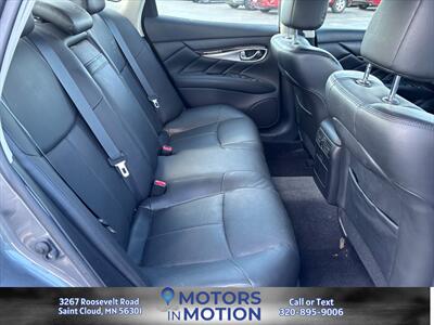 2015 INFINITI Q70 3.7 AWD   - Photo 12 - Saint Cloud, MN 56301