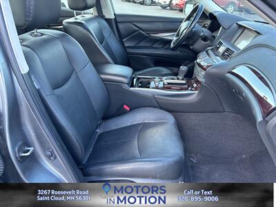 2015 INFINITI Q70 3.7 AWD   - Photo 13 - Saint Cloud, MN 56301