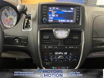 2016 Chrysler Town and Country Touring-L w/DVD   - Photo 13 - Saint Cloud, MN 56301