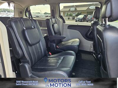 2016 Chrysler Town and Country Touring-L w/Sunroof and DVD   - Photo 18 - Saint Cloud, MN 56301