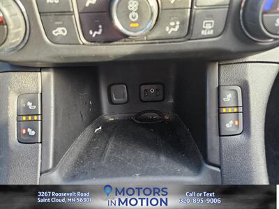 2017 GMC Acadia SLT-1 AWD w/Sunroof - Photo 12 - Saint Cloud, MN 56301