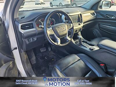 2017 GMC Acadia SLT-1 AWD w/Sunroof - Photo 9 - Saint Cloud, MN 56301
