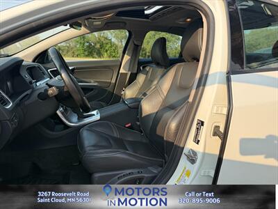 2017 Volvo S60 T5 Dynamic AWD - Photo 9 - Saint Cloud, MN 56301