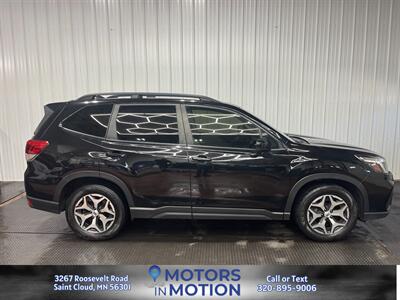 2020 Subaru Forester Premium AWD   - Photo 5 - Saint Cloud, MN 56301