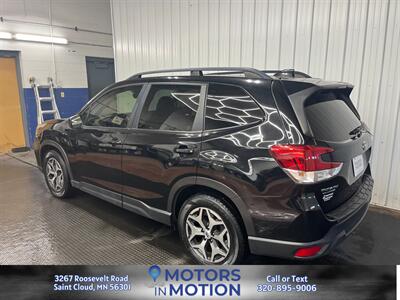 2020 Subaru Forester Premium AWD   - Photo 8 - Saint Cloud, MN 56301