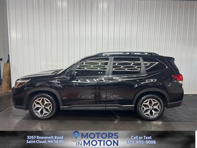 2020 Subaru Forester Premium AWD   - Photo 2 - Saint Cloud, MN 56301