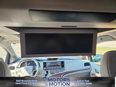 2011 Toyota Sienna XLE 8-Passenger   - Photo 12 - Saint Cloud, MN 56301