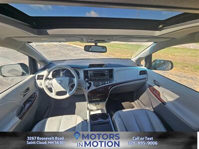 2011 Toyota Sienna XLE 8-Passenger   - Photo 11 - Saint Cloud, MN 56301