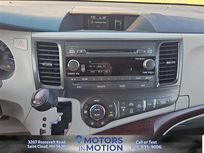 2011 Toyota Sienna XLE 8-Passenger   - Photo 14 - Saint Cloud, MN 56301