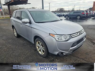 2014 Mitsubishi Outlander SE AWD w/Sunroof   - Photo 7 - Saint Cloud, MN 56301