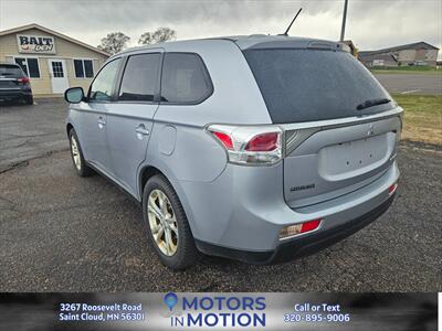 2014 Mitsubishi Outlander SE AWD w/Sunroof   - Photo 3 - Saint Cloud, MN 56301