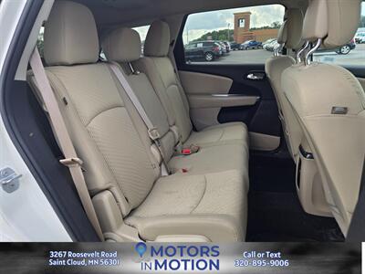 2015 Dodge Journey SXT   - Photo 15 - Saint Cloud, MN 56301