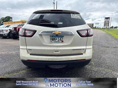 2015 Chevrolet Traverse LT AWD - Photo 6 - Saint Cloud, MN 56301