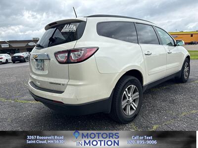 2015 Chevrolet Traverse LT AWD - Photo 5 - Saint Cloud, MN 56301