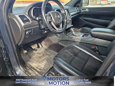 2018 Jeep Grand Cherokee Altitude 4WD w/Sunroof - Photo 9 - Saint Cloud, MN 56301