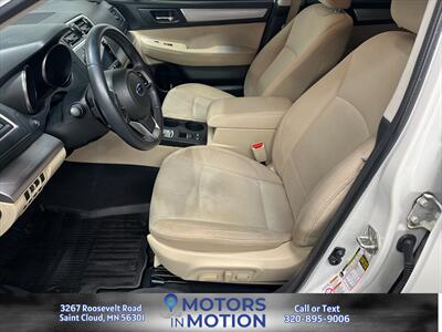 2019 Subaru Outback 2.5i Premium AWD - Photo 10 - Saint Cloud, MN 56301