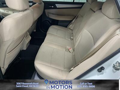 2019 Subaru Outback 2.5i Premium AWD - Photo 15 - Saint Cloud, MN 56301