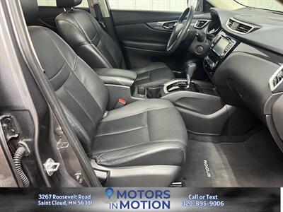 2014 Nissan Rogue SL AWD - Photo 9 - Saint Cloud, MN 56301