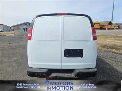 2017 Chevrolet Express 2500 6.0L   - Photo 4 - Saint Cloud, MN 56301