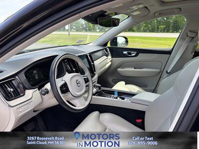 2019 Volvo XC60 T5 Inscription AWD   - Photo 10 - Saint Cloud, MN 56301