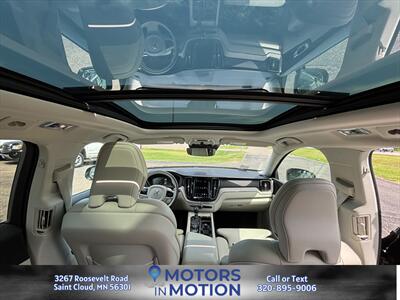 2019 Volvo XC60 T5 Inscription AWD   - Photo 11 - Saint Cloud, MN 56301