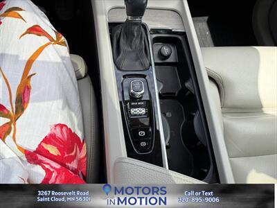 2019 Volvo XC60 T5 Inscription AWD   - Photo 17 - Saint Cloud, MN 56301