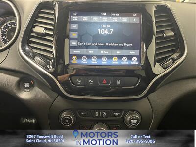 2021 Jeep Cherokee Limited 4x4 - Photo 13 - Saint Cloud, MN 56301