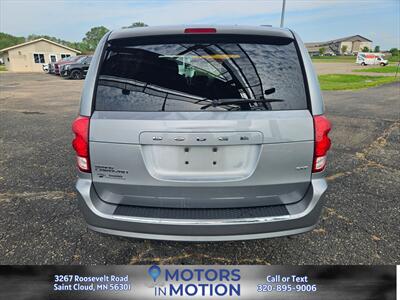 2015 Dodge Grand Caravan SXT FWD - Photo 4 - Saint Cloud, MN 56301