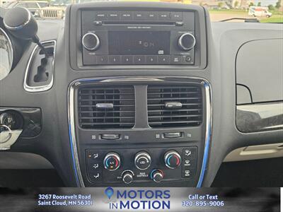2015 Dodge Grand Caravan SXT FWD - Photo 11 - Saint Cloud, MN 56301