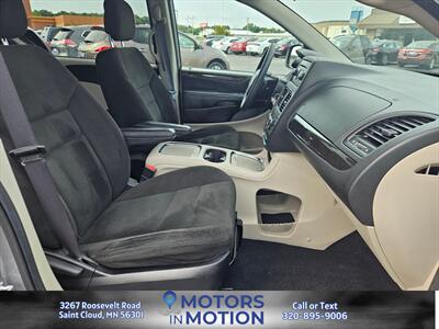 2015 Dodge Grand Caravan SXT FWD - Photo 18 - Saint Cloud, MN 56301