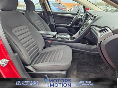 2019 Ford Fusion SE - Photo 17 - Saint Cloud, MN 56301
