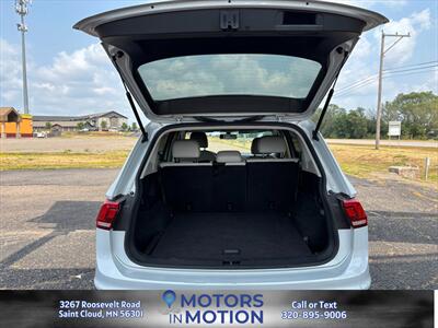 2018 Volkswagen Tiguan 2.0T SE 4Motion AWD - Photo 12 - Saint Cloud, MN 56301