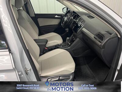 2018 Volkswagen Tiguan 2.0T SE 4Motion AWD - Photo 12 - Saint Cloud, MN 56301