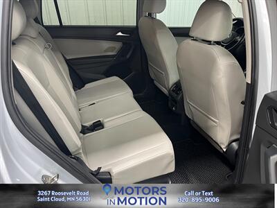 2018 Volkswagen Tiguan 2.0T SE 4Motion AWD - Photo 14 - Saint Cloud, MN 56301