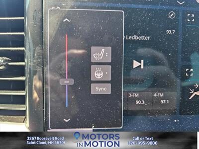 2022 Chrysler Pacifica Touring L   - Photo 13 - Saint Cloud, MN 56301