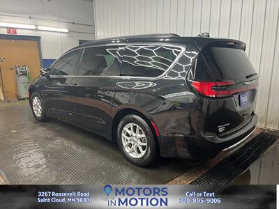 2022 Chrysler Pacifica Touring L - Photo 3 - Saint Cloud, MN 56301