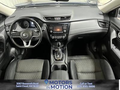 2017 Nissan Rogue SV AWD - Photo 11 - Saint Cloud, MN 56301