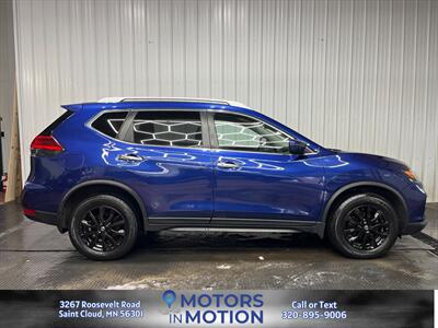 2017 Nissan Rogue SV AWD - Photo 6 - Saint Cloud, MN 56301