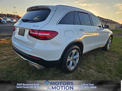 2018 Mercedes-Benz GLC GLC 300 4MATIC AWD w/Sunroof   - Photo 5 - Saint Cloud, MN 56301