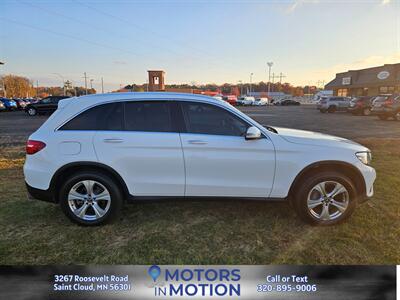 2018 Mercedes-Benz GLC GLC 300 4MATIC AWD w/Sunroof   - Photo 6 - Saint Cloud, MN 56301