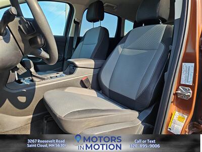 2017 Ford Escape SE AWD   - Photo 9 - Saint Cloud, MN 56301
