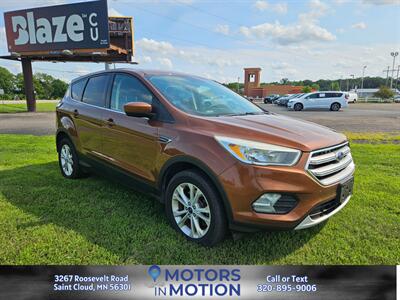 2017 Ford Escape SE AWD   - Photo 4 - Saint Cloud, MN 56301