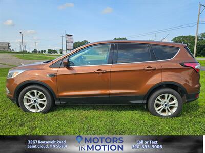 2017 Ford Escape SE AWD   - Photo 2 - Saint Cloud, MN 56301