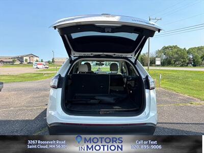 2018 Ford Edge Titanium AWD - Photo 11 - Saint Cloud, MN 56301