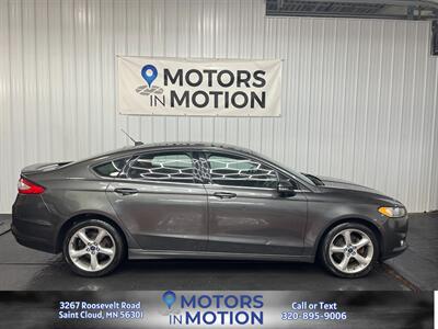 2015 Ford Fusion SE AWD   - Photo 5 - Saint Cloud, MN 56301
