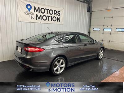 2015 Ford Fusion SE AWD   - Photo 6 - Saint Cloud, MN 56301