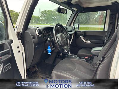 2015 Jeep Wrangler Unlimited Rubicon Hard Rock - Photo 4 - Saint Cloud, MN 56301
