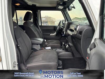 2015 Jeep Wrangler Unlimited Rubicon Hard Rock - Photo 9 - Saint Cloud, MN 56301